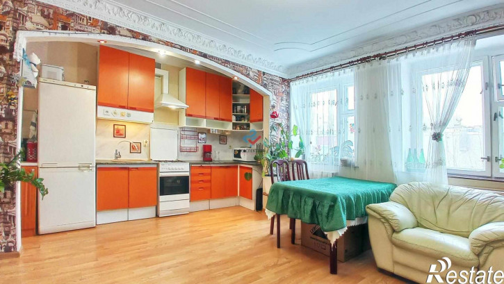 3-комн квартира проспект Строителей, 2А