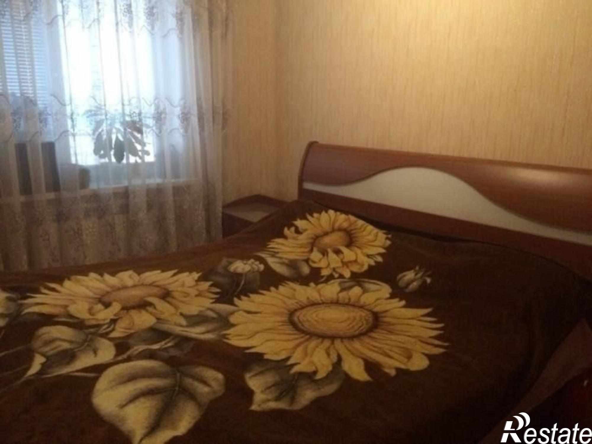 Сдать квартиру за 10 000 рублей на Николаевский проспект, 39