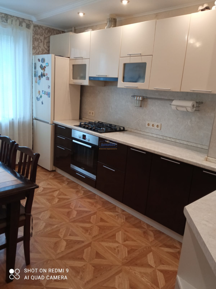 3-комн квартира Звёздная ул., 13