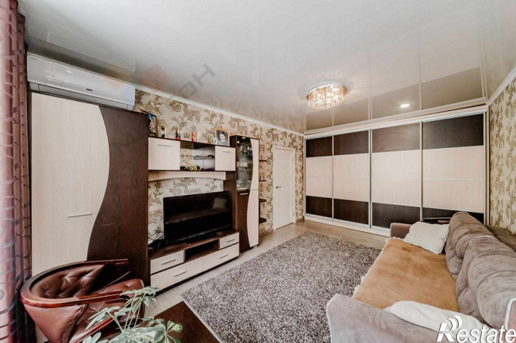 3-комн квартира 9-я Тихая ул, 5