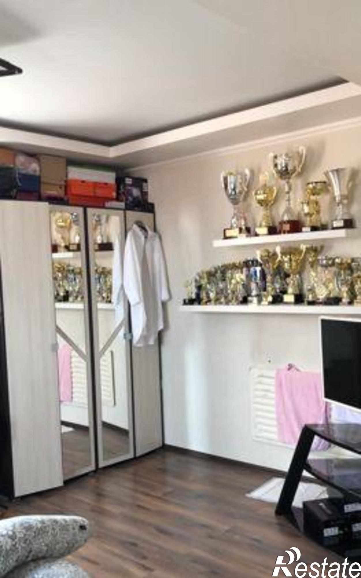 Купить дачу, дом, коттедж за 5 610 000 рублей на Новомосковская улица, 25