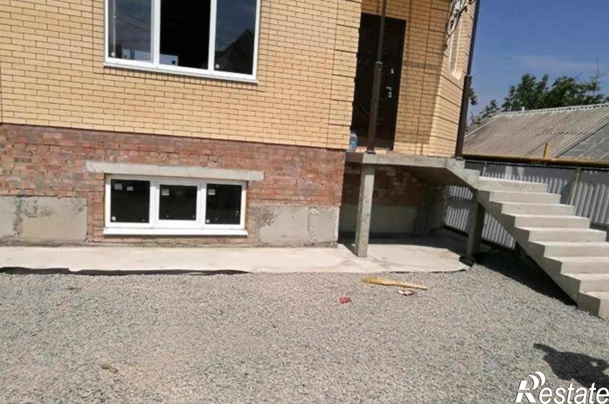 Купить дачу, дом, коттедж за 8 540 000 рублей на улица Патканяна, 22
