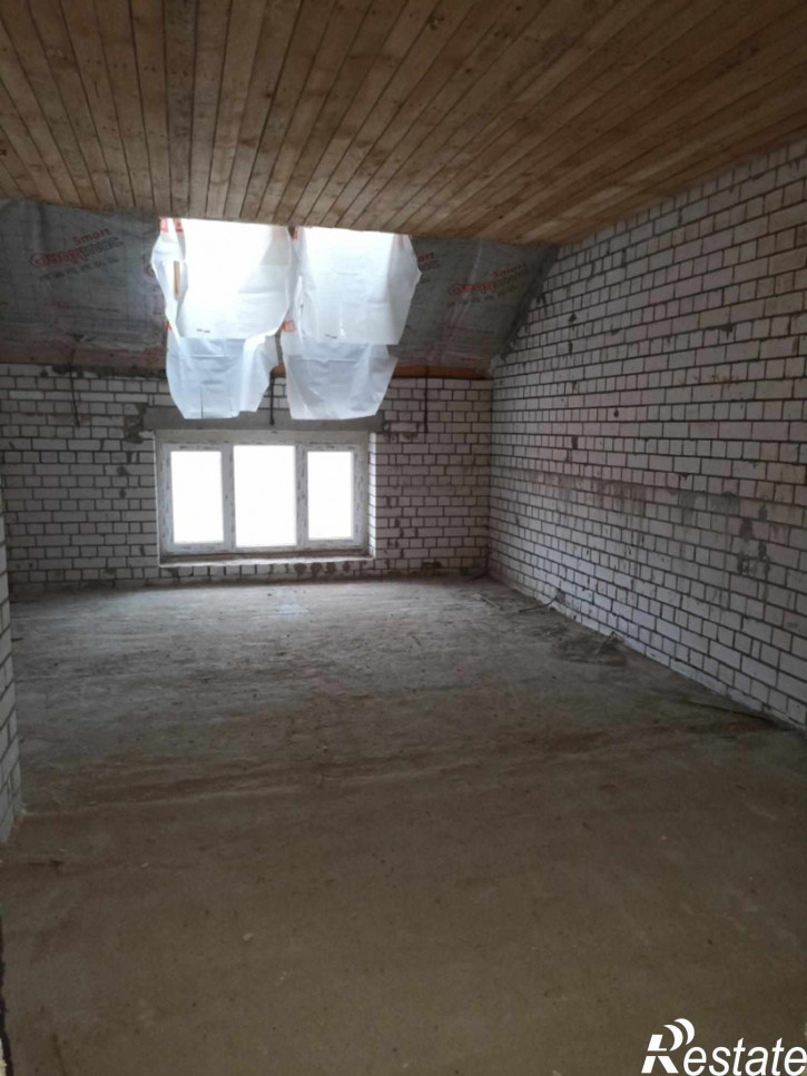4-комн квартира Марии Ульяновой ул, 42