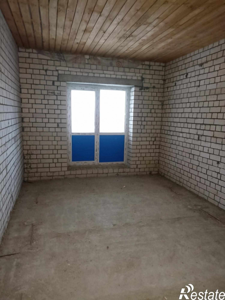 4-комн квартира Марии Ульяновой ул, 42