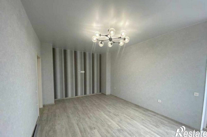 2-комн квартира в новом доме улица Еляна, 25