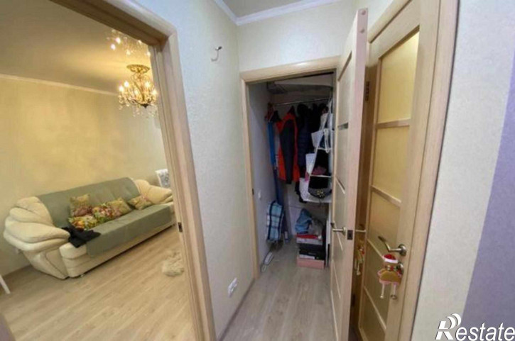 3-комн квартира улица Зорге, 18