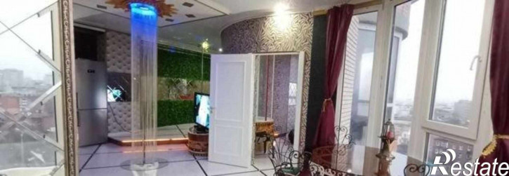3-комн квартира Крыловской переулок, 10