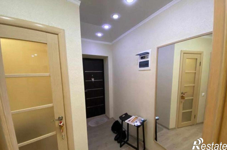 3-комн квартира улица Зорге, 18