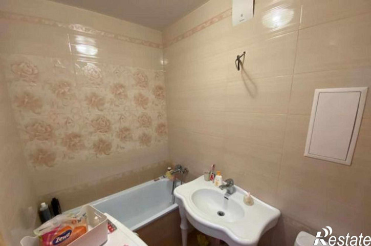 3-комн квартира улица Зорге, 18