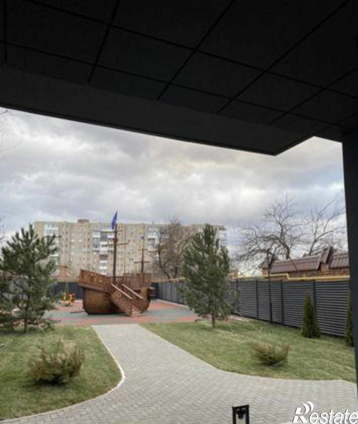3-комн квартира в новом доме улица 8 Марта, 7