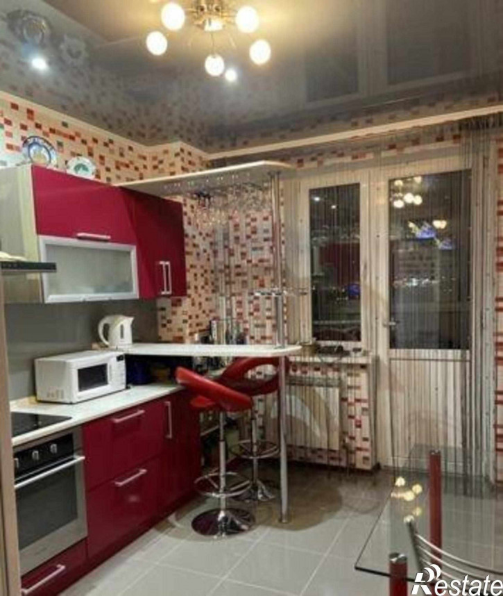 3-комн квартира Стабильная улица, 21
