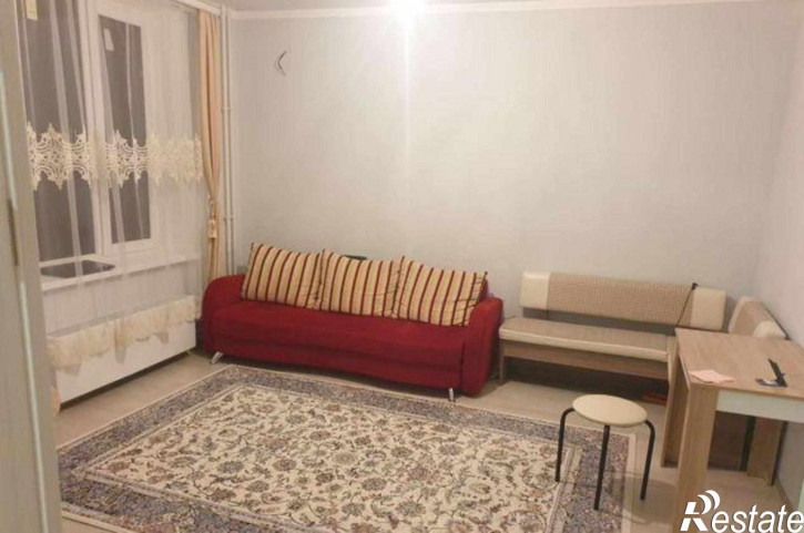 3-комн квартира улица Еляна, 40