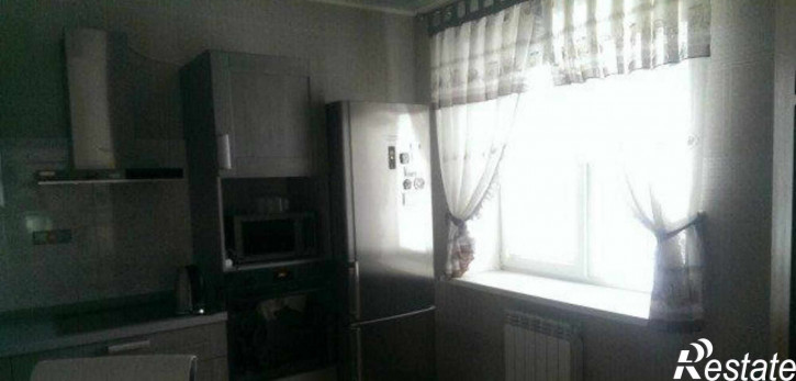 2-комн квартира проспект Космонавтов, 37