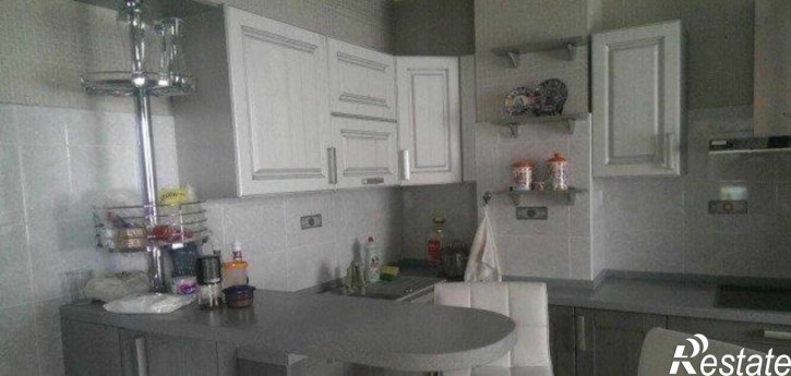 2-комн квартира проспект Космонавтов, 37
