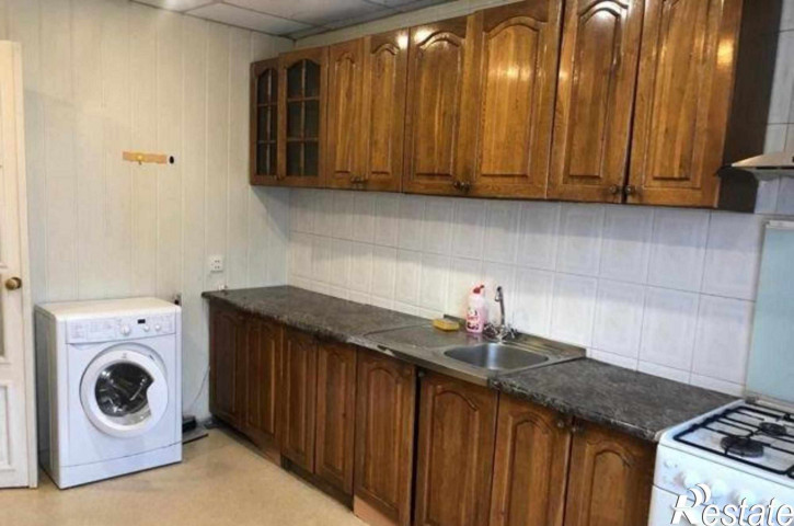 2-комн квартира улица Малиновского, 38