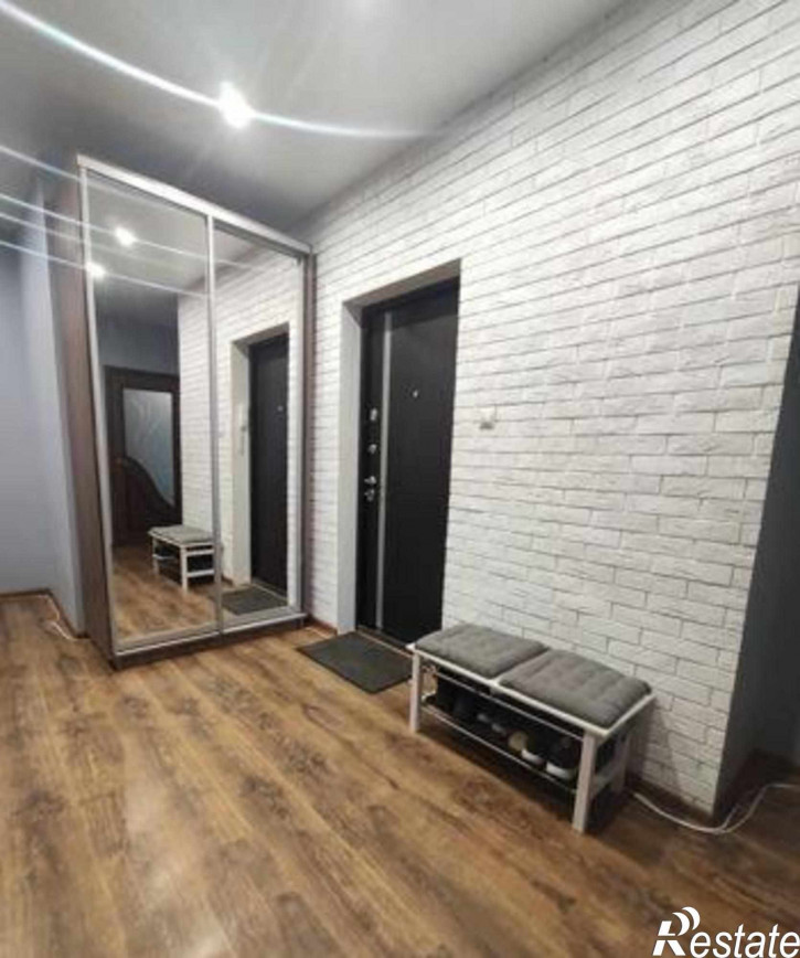 2-комн квартира улица Венеры, 21