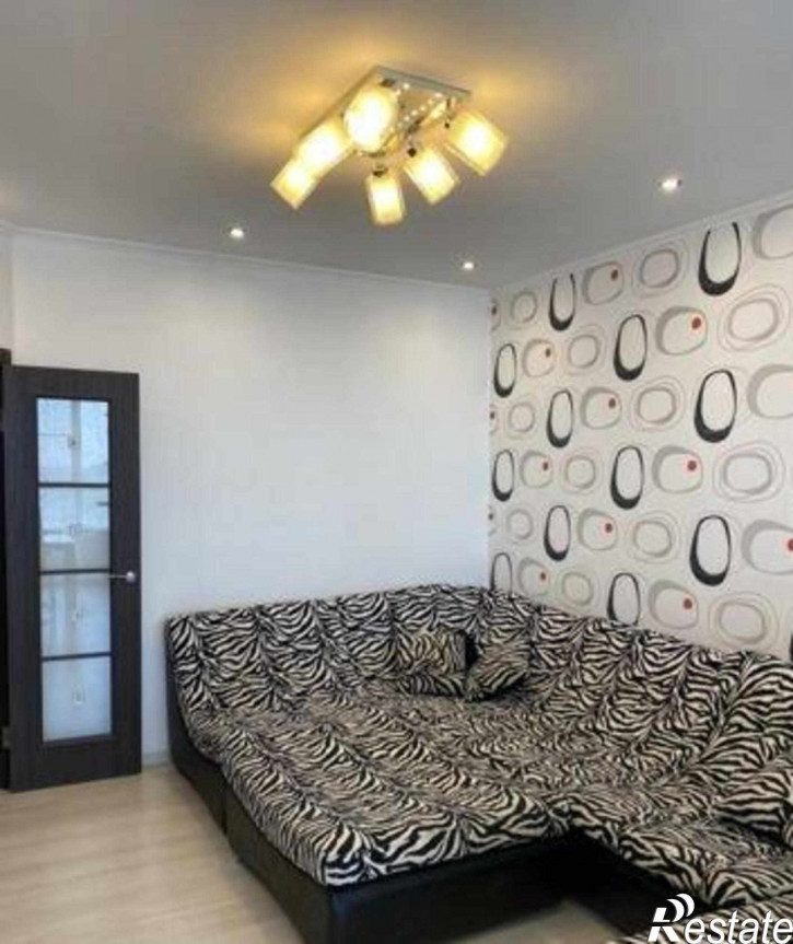 3-комн квартира проспект Королёва, 25Г