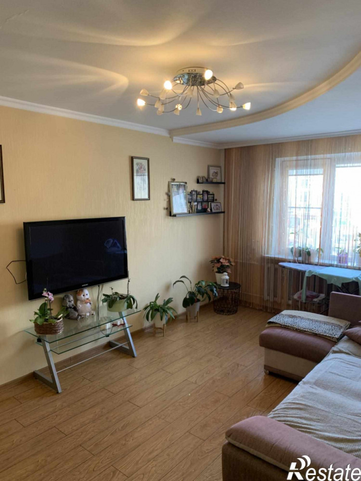 4-комн квартира Панагюриште ул, 18/1