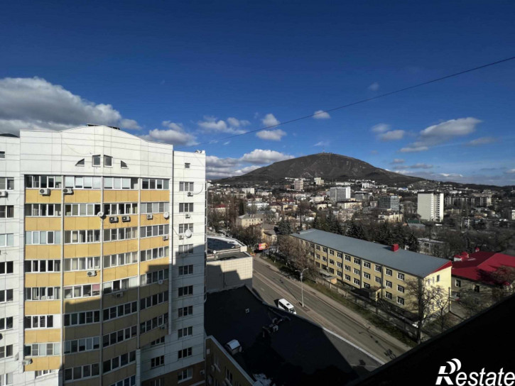 2-комн квартира Дунаевского ул, 1к2