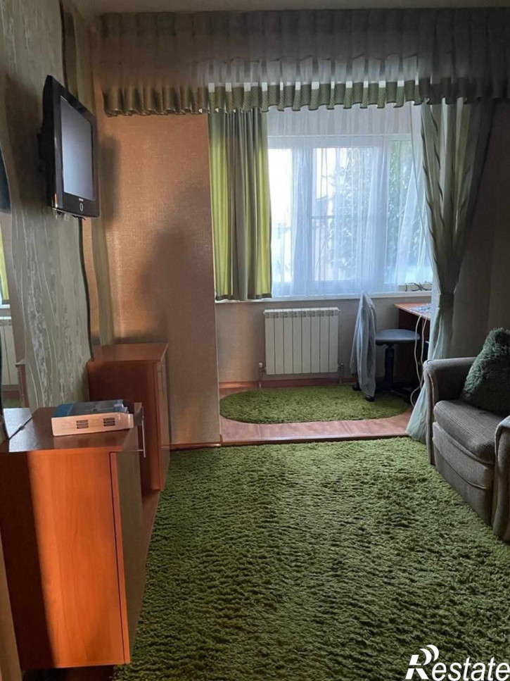 3-комн квартира Бутырина ул, 3