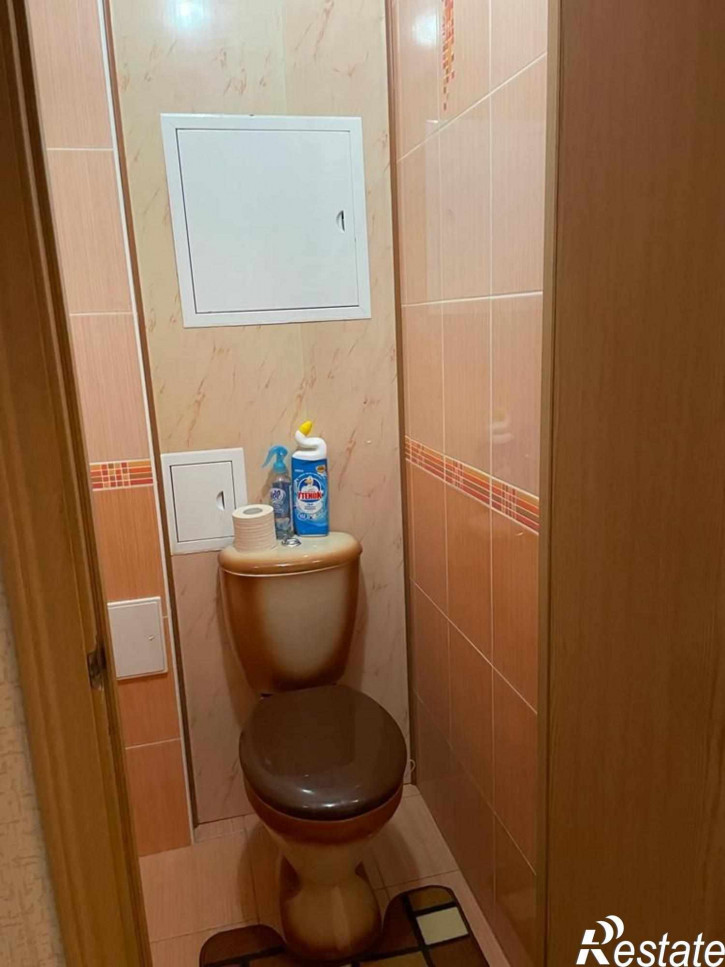 3-комн квартира Бутырина ул, 3