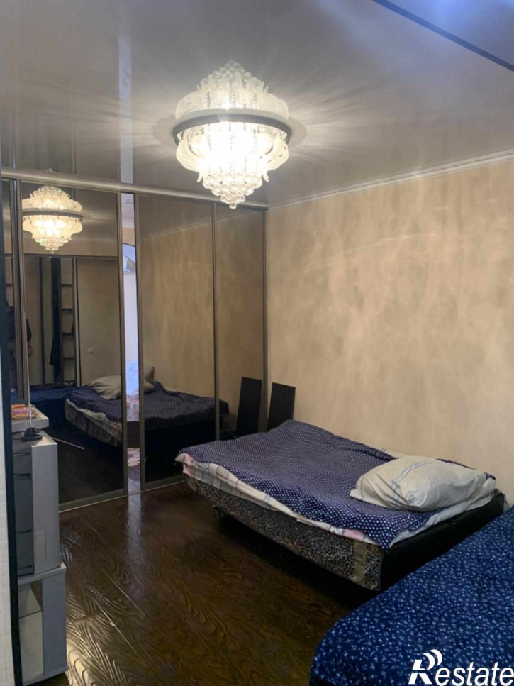 2-комн квартира Булгакова ул, 3