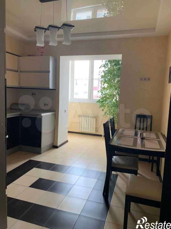 3-комн квартира Любимая ул, 20