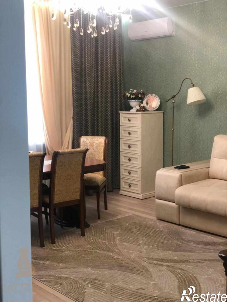 5-комн квартира Ильича пр-кт, 34