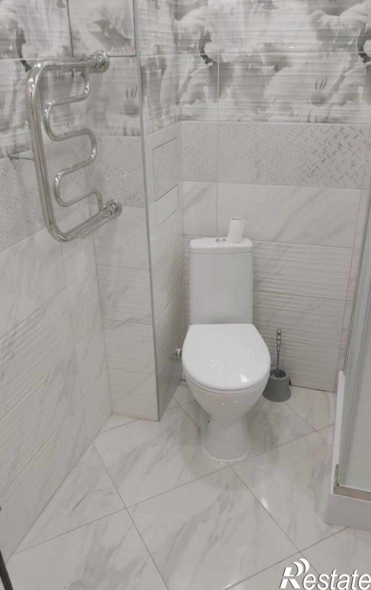 2-комн квартира Половинко ул, 280к1