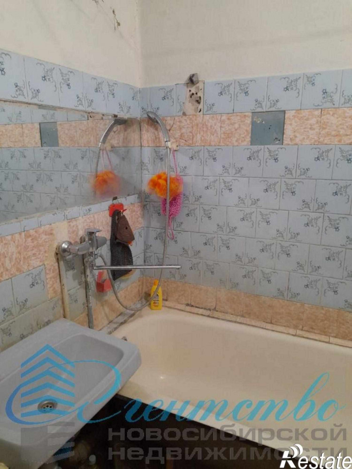 2-комн квартира Красный яр,29