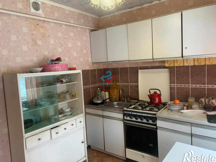 2-комн квартира проспект Строителей, 138