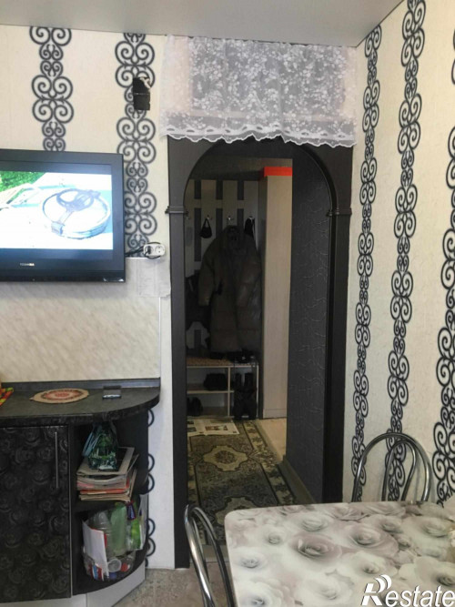 Продажа 4-комн квартиры Задорина ул, 8