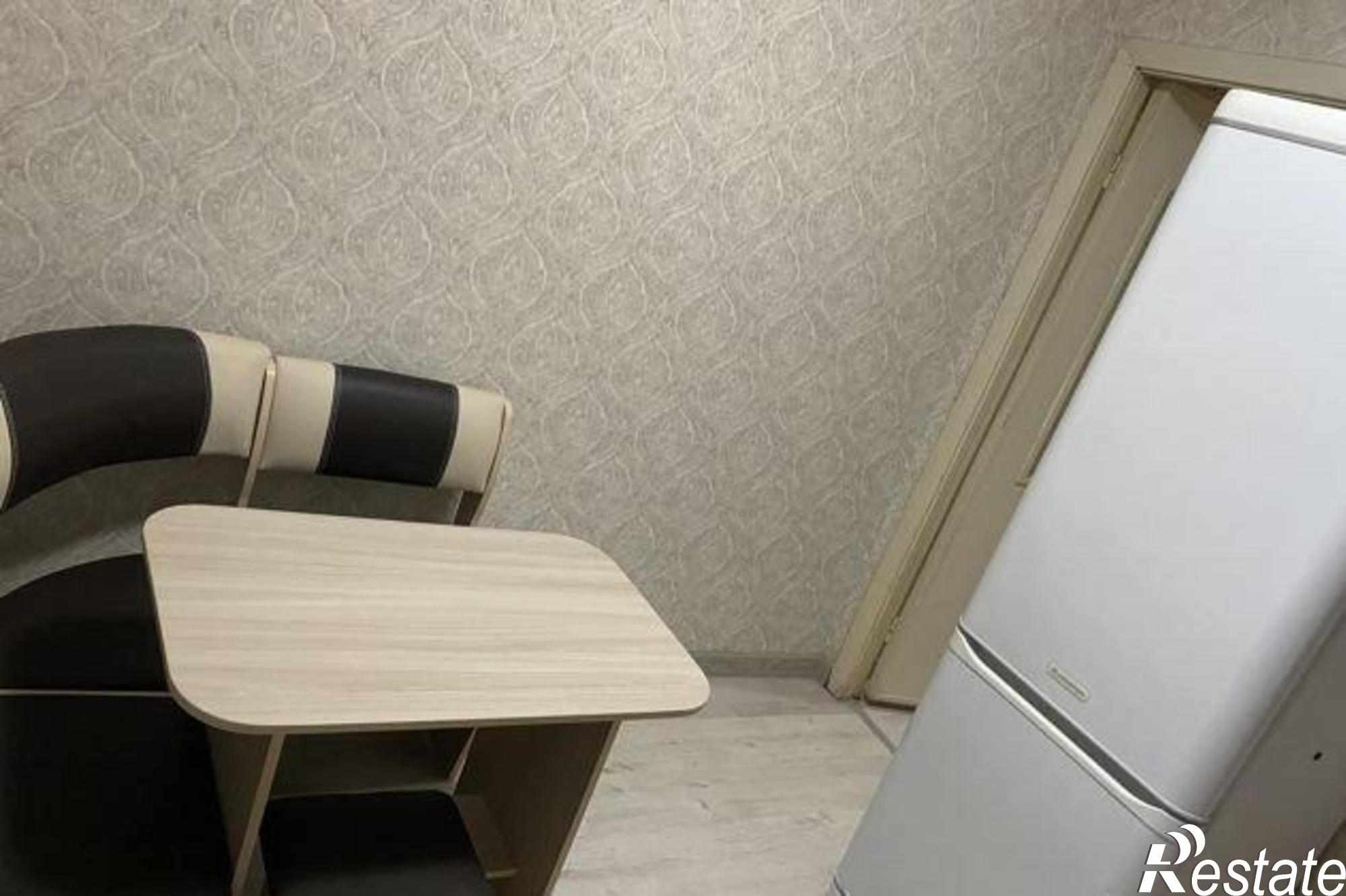 Купить квартиру за 2 250 000 рублей на улица Щаденко, 2/256