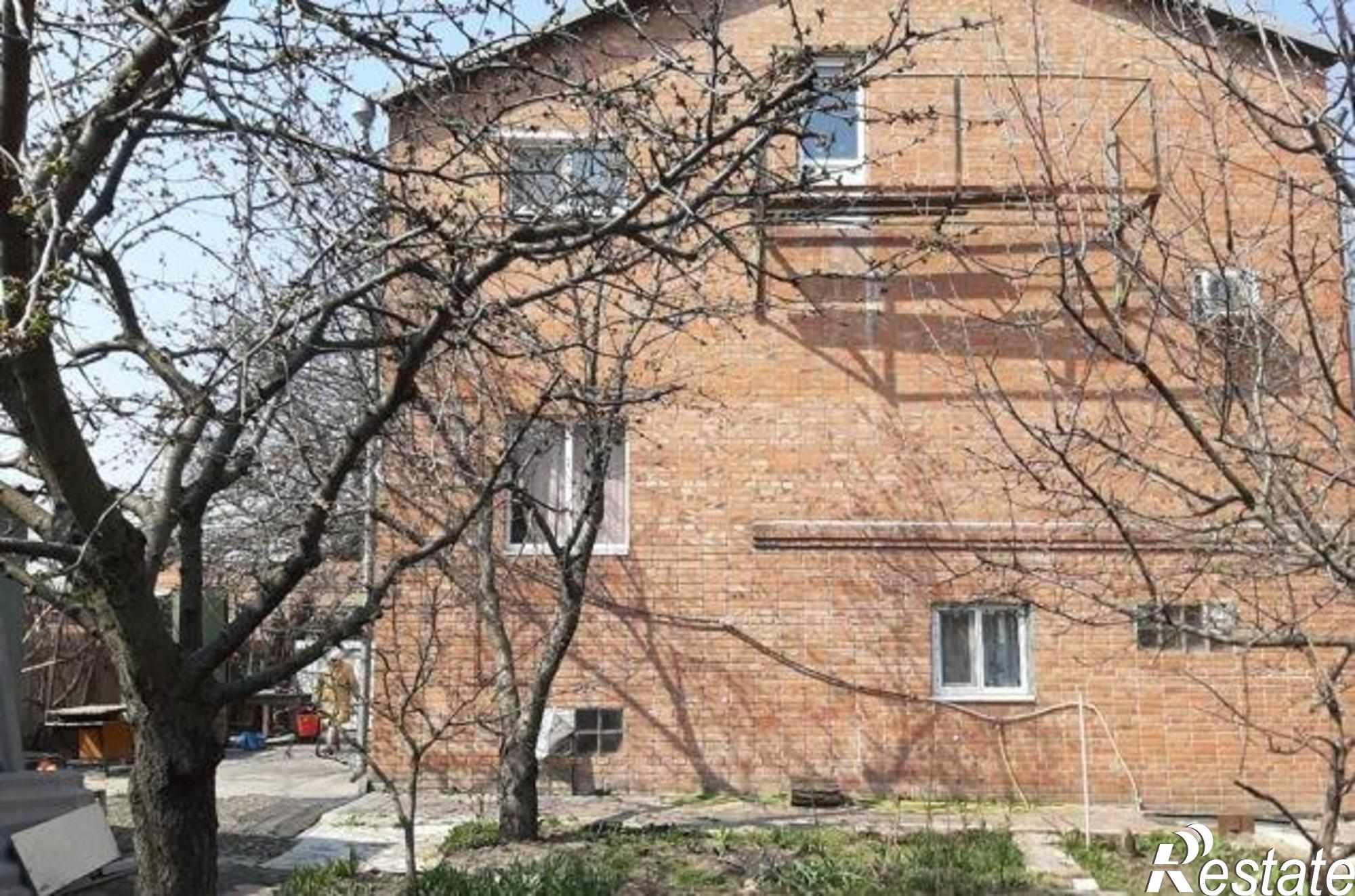 Купить дачу, дом, коттедж за 7 600 000 рублей на улица Осипенко, 25