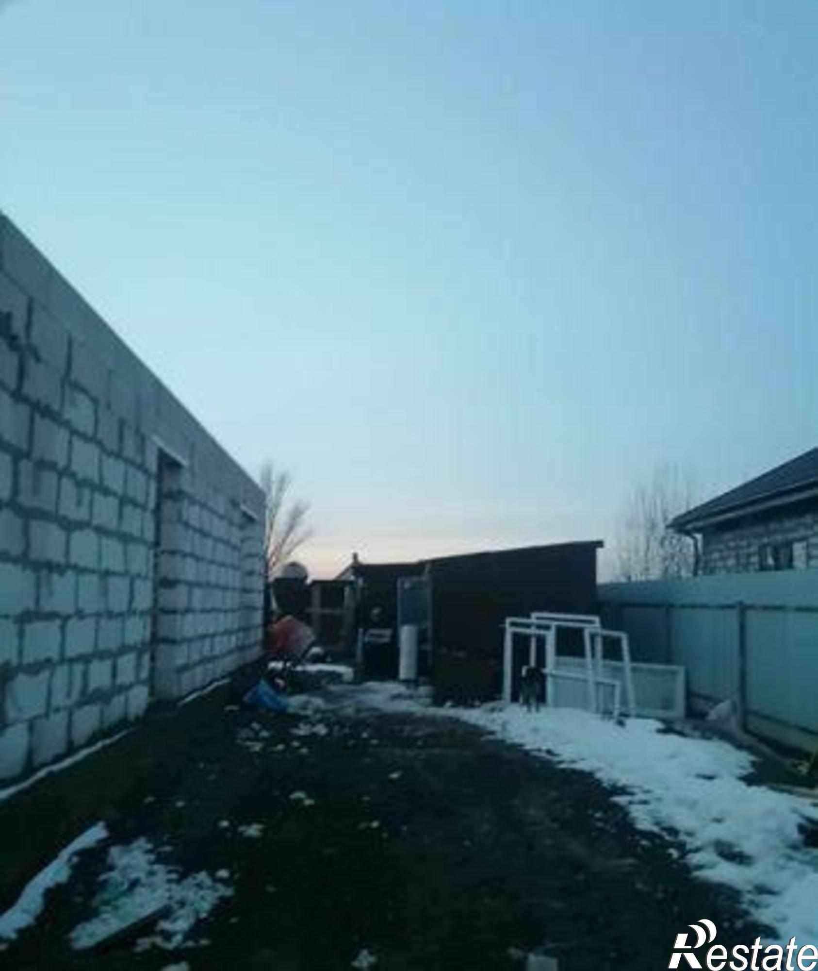 Купить дачу, дом, коттедж за 2 280 000 рублей на Лазурная улица, 70