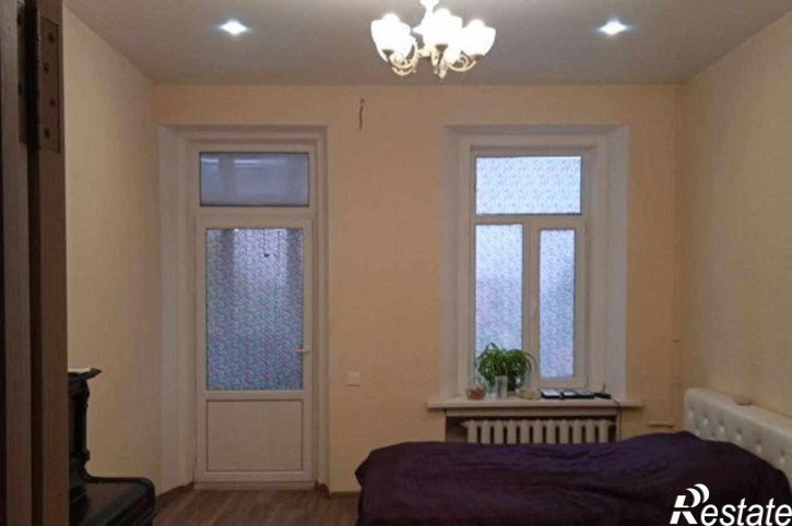 2-комн квартира улица Станиславского, 103