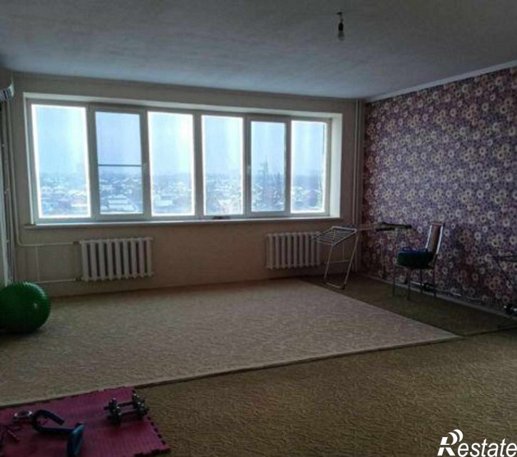 3-комн квартира улица Волкова, 25