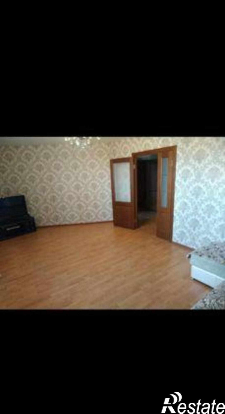 3-комн квартира бульвар Комарова, 1М