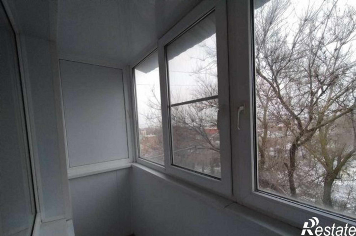 3-комн квартира улица Быковского, 1