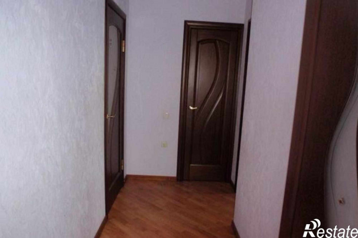 3-комн квартира проспект Королёва, 21Б