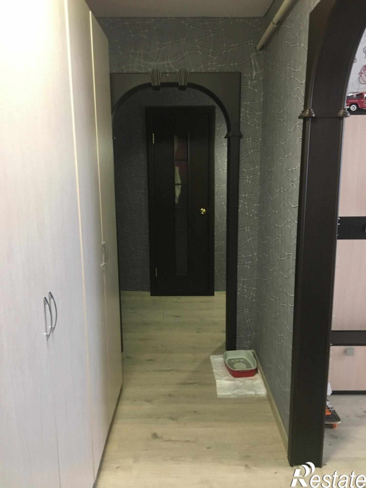 4-комн квартира Задорина ул, 8