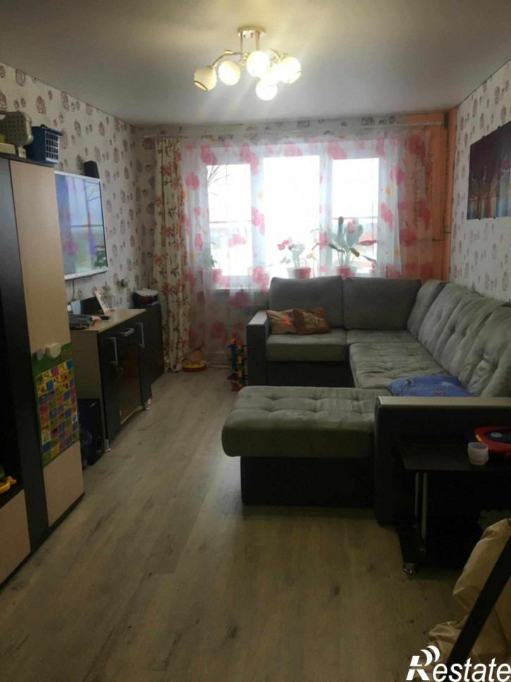 4-комн квартира Задорина ул, 8