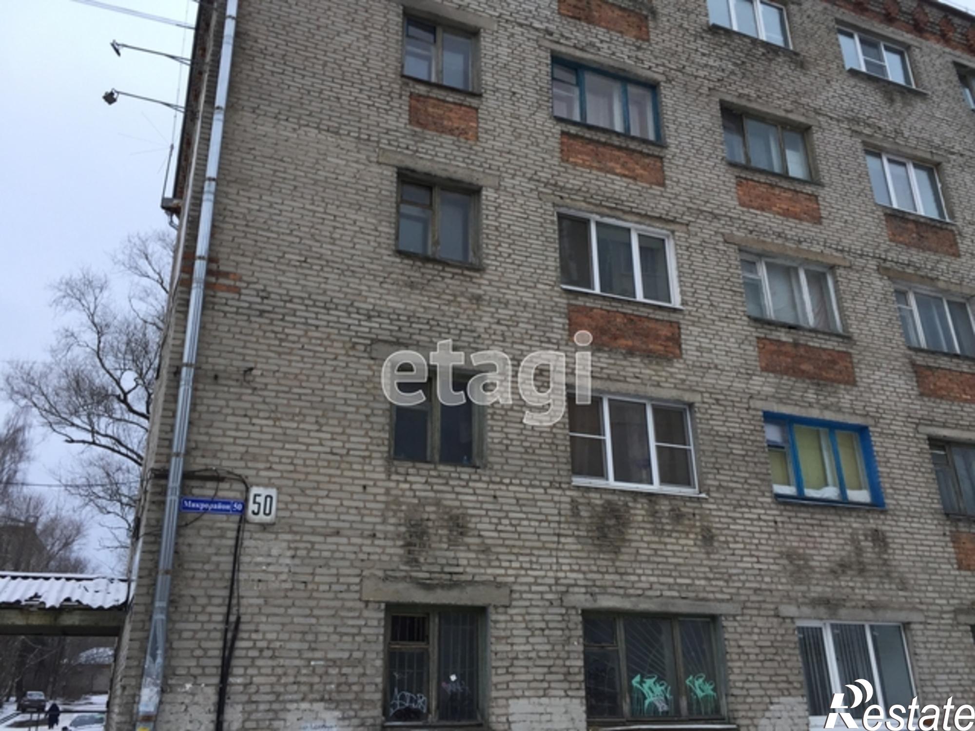 Купить комнату за 370 000 рублей на Микрорайон, 50