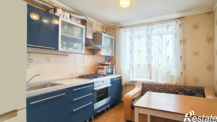 2-комн квартира улица Тарханова, 10В