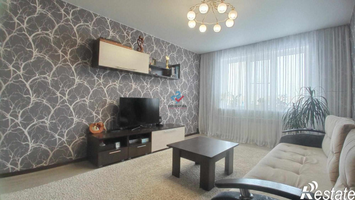 3-комн квартира улица Антонова, 17