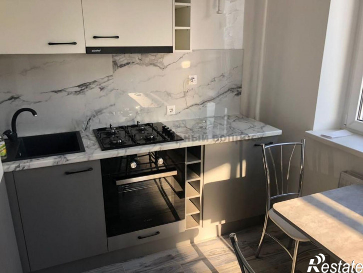 2-комн квартира Крестьянская ул, 27