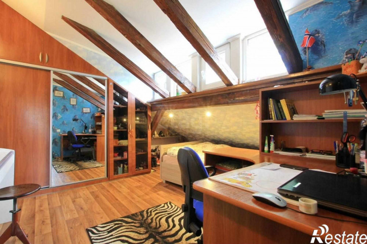 5-комн квартира Россия, Тельмана ул, 34