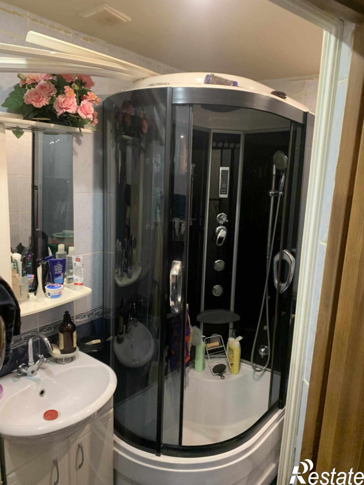 Купить квартиру за 8 500 000 рублей на Калинина пр-кт, 2к3