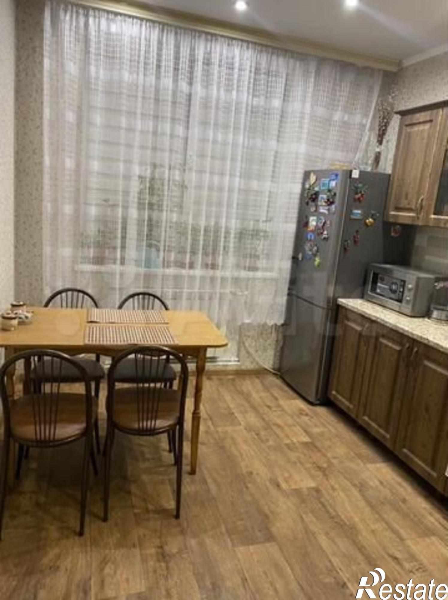 Купить квартиру за 3 450 000 рублей на Серова ул, 327