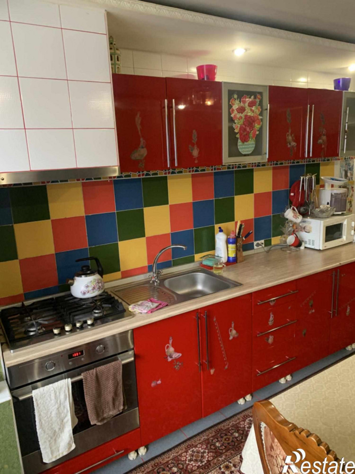 3-комн квартира Калинина пр-кт, 2к3
